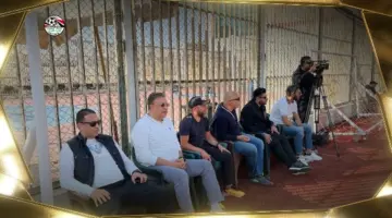 طاقم منتخب 2007 يراقب ديربي الأهلي والزمالك.. شيتوس يبحث عن مواهب المستقبل